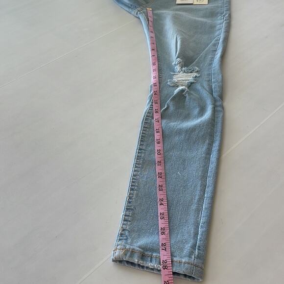 NEW Forever 21 Premium Distressed High Rise Light Denim Skinny Jeans SIZE 25 - Picture 8 of 10